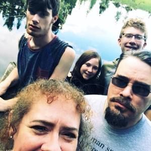 Meet your Posher, Pauline